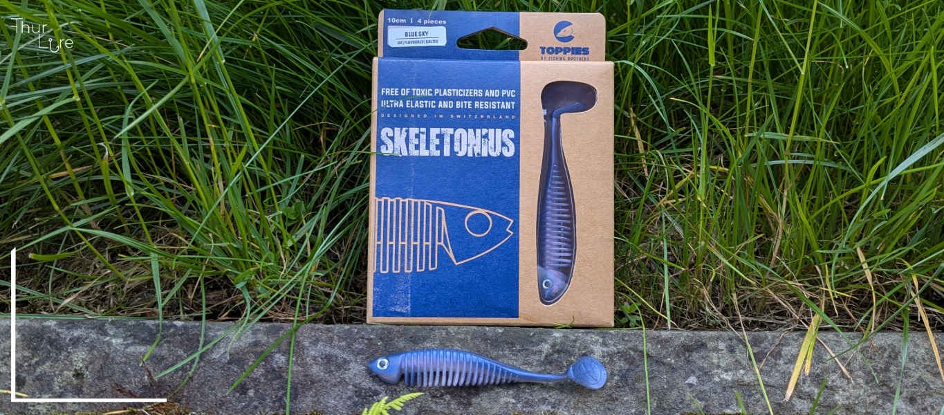 Giftfreier Softbait der Marke Toppies in der Farbe Blau - Toppies Skeletonius - ThurLure